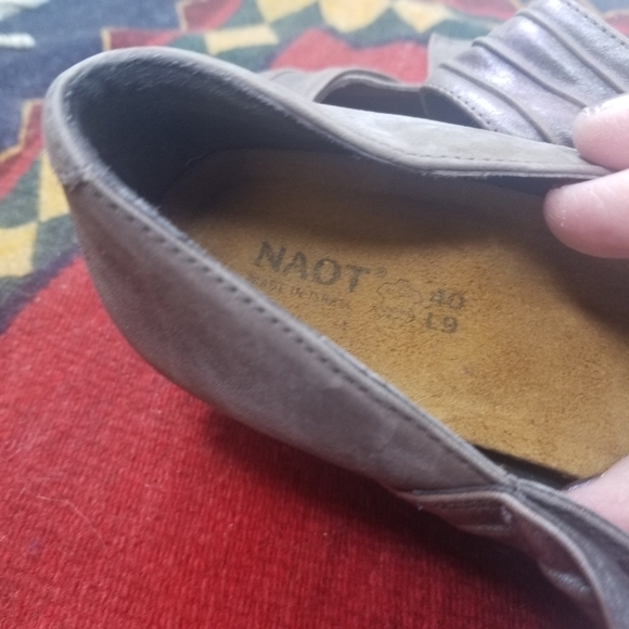 Naot Attitude taupe porcini shitake mary jane heels - Picture 4 of 10